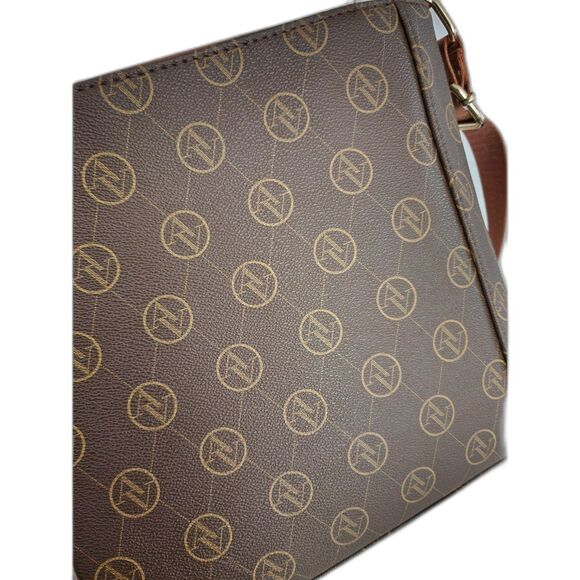 Adrienne Vittadini Signature Logo Crossbody doble zipper Bag Brown Leather Italy - Picture 11 of 11